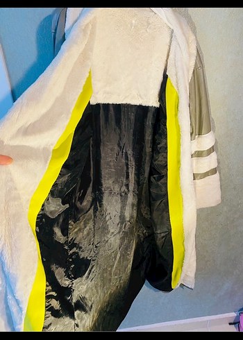 Gri Uzun Kadın Kaban Kürklü Detaylı - Görsel 3