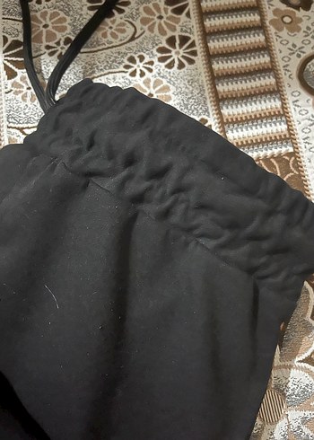 Siyah eşofmanan erkek - Görsel 3