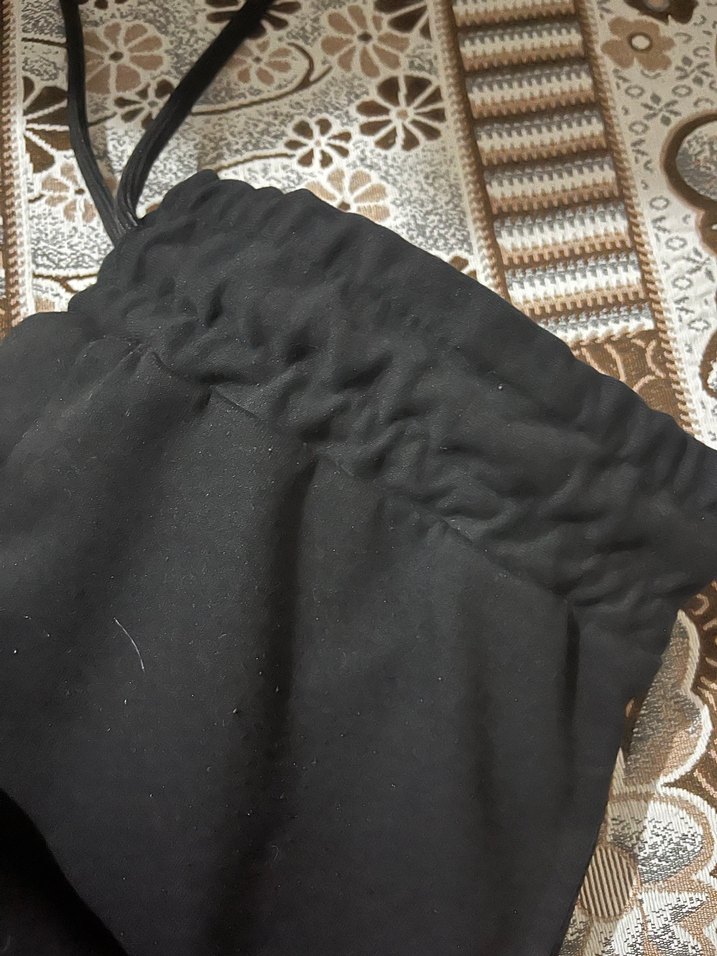 Siyah eşofmanan erkek - Görsel 3