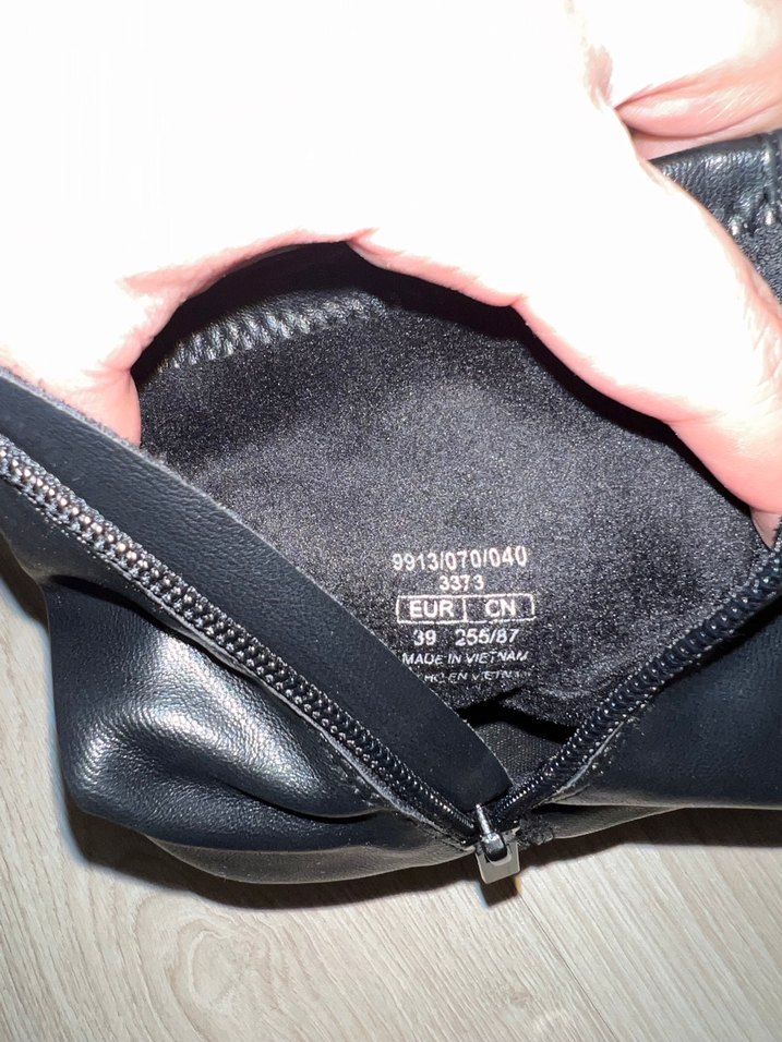 Siyah Deri Tokalı Kadın Topuklu Bot - Görsel 5