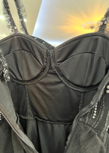 Siyah İşlemeli Uzun Straplez Abiye Elbise - Görsel 6