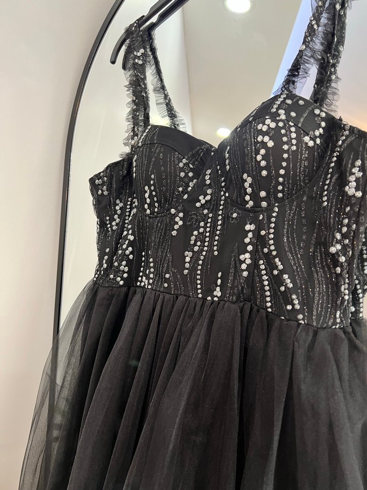 Siyah İşlemeli Uzun Straplez Abiye Elbise - Görsel 2