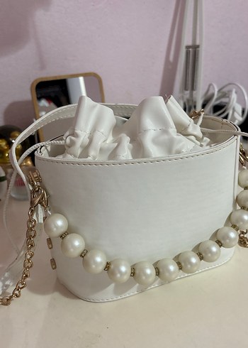 Boncuk Detaylı Beyaz Kadın Çanta - Görsel 2