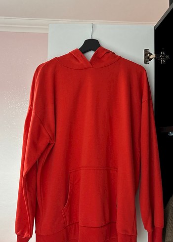 Kırmızı Kadın Kapüşonlu Sweatshirt - Görsel 2