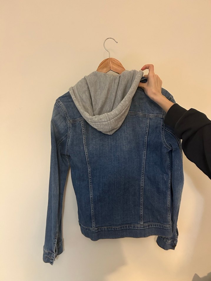 Gri Kapüşonlu Mavi Kot Ceket - Görsel 2