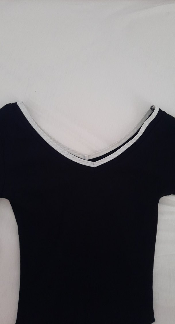 Siyah Uzun Kollu Crop Top - Görsel 2