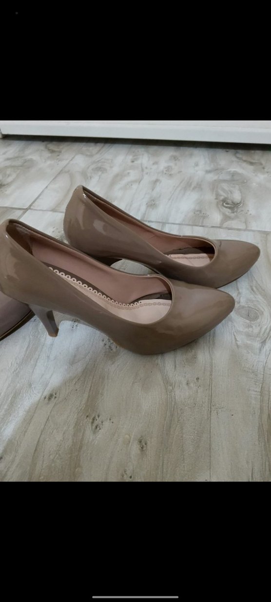 Siyah Parlak Rugan Stiletto Kadın Ayakkabı - Görsel 2