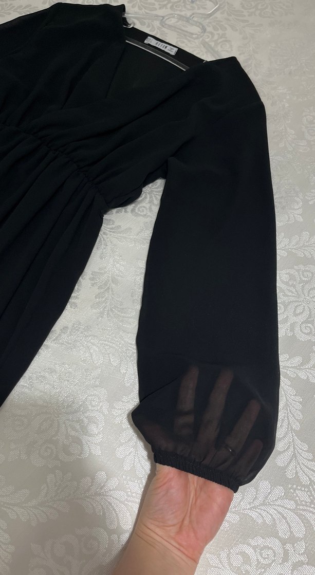 Siyah V Yaka Kadın Elbise - Görsel 2