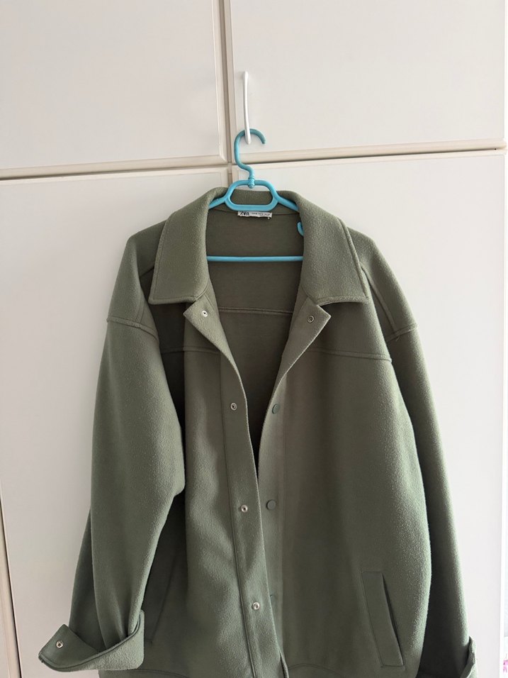 ZaraDüğmeli Haki Erkek Midi Ceket - Görsel 2