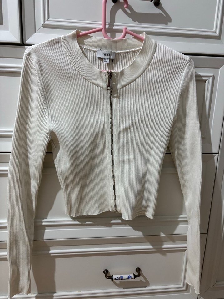 Beyaz Fermuarlı İnce Triko - Görsel 2