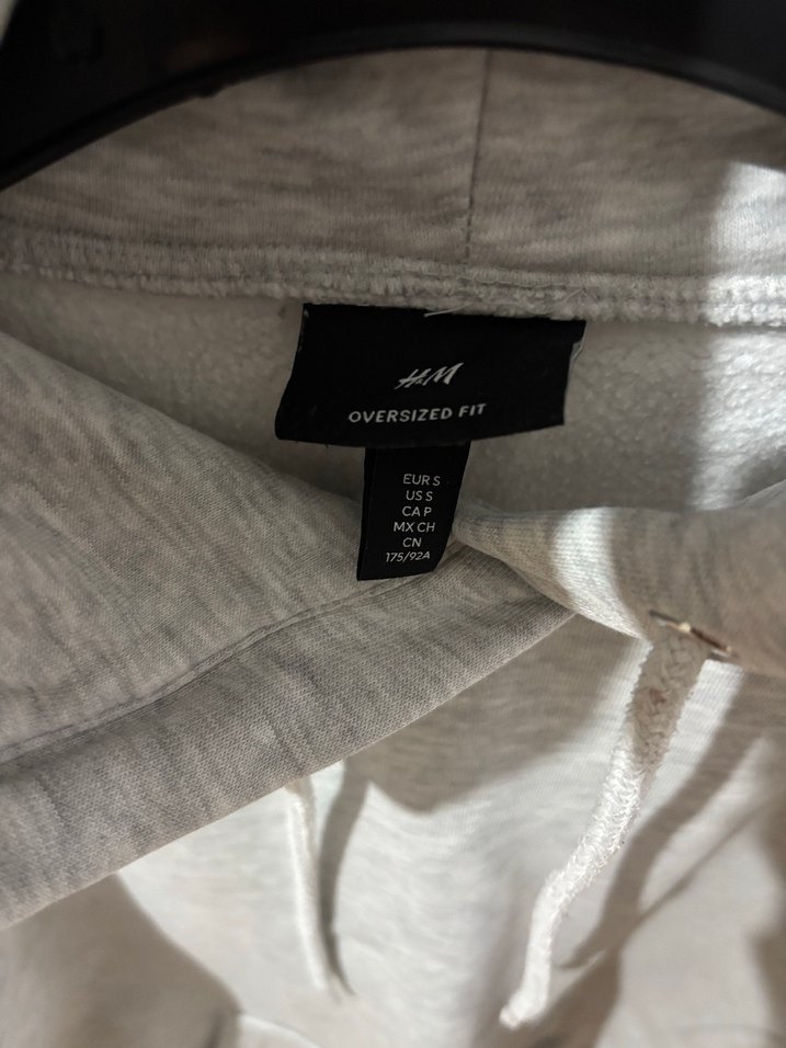 Gri Kapüşonlu Kadın Sweatshirt - Görsel 3