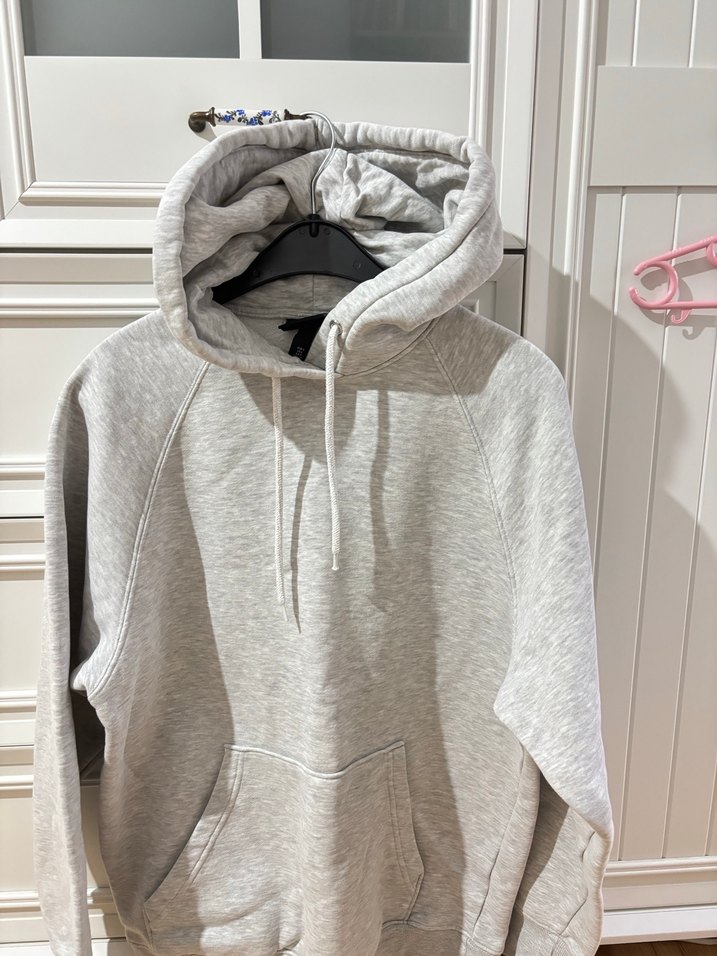 Gri Kapüşonlu Kadın Sweatshirt - Görsel 2