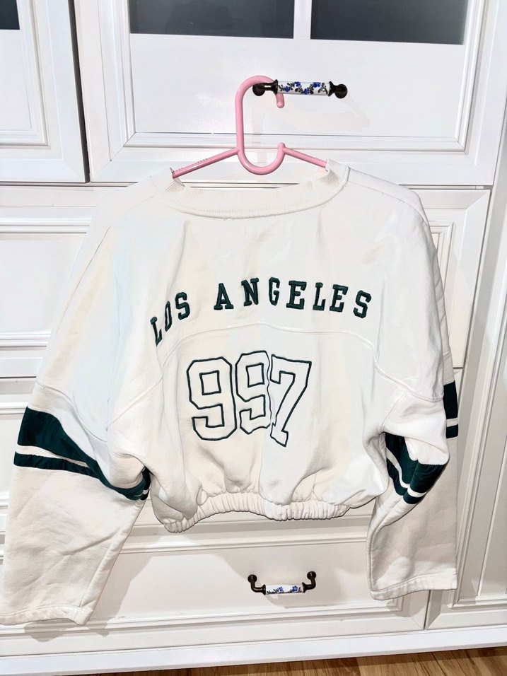 Beyaz V Yaka Kadın Eşofman Takımı - Görsel 3