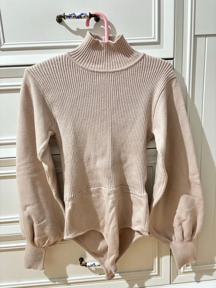 Sırt dekolteli toz pembe body - Görsel 2