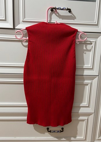 Kadın Kırmızı Örgü Atlet ve Siyah Tayt - Görsel 3