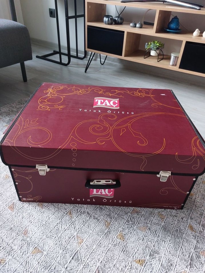 İşlemeli Parlak Beyaz Çift Kişilik Yatak Örtüsü - Görsel 3