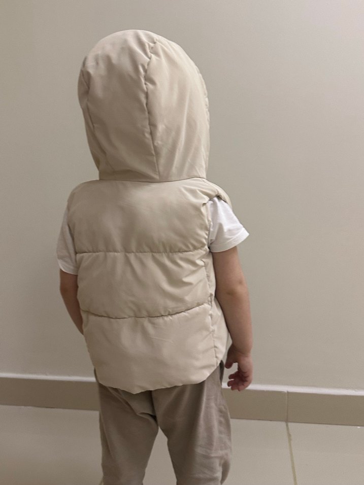 Kapüşonlu Erkek Çocuk Yelek - Görsel 2