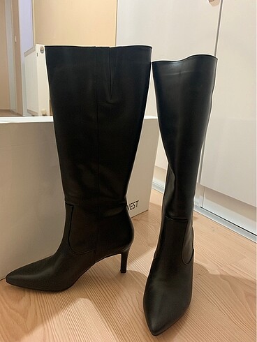 37 Beden siyah Renk Nine West topuklu çizme