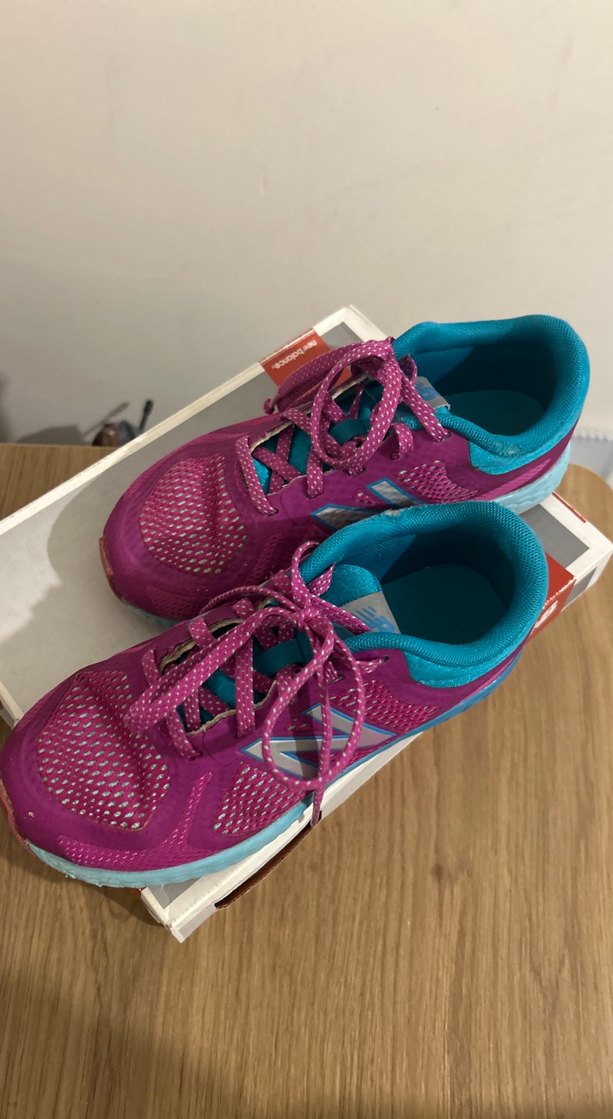 New Balance Pembe Kadın Spor Ayakkabı - Görsel 4