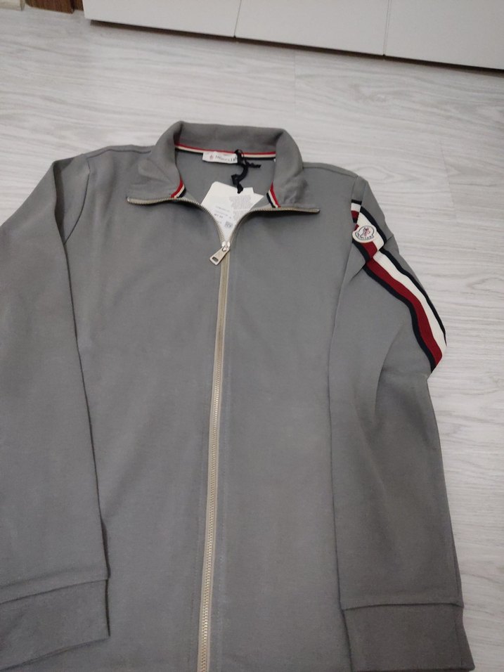 Moncler QR Onaylı S Beden Eşofman Takımı - Sıfır Etiketli - Görsel 4