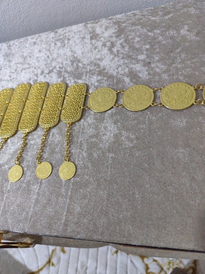 Altın Renkli Boncuklu Yılan Desenli Kadın kemer - Görsel 4