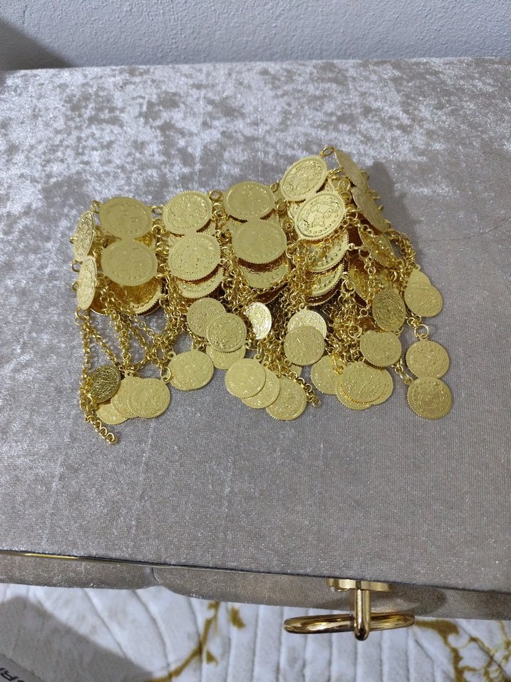 Altın Renkli Zincir Detaylı Bohem Vücut Zinciri - Görsel 2