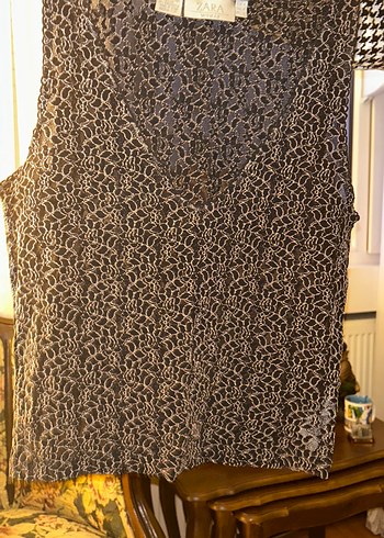 Gri Dantel Detaylı V Yaka Kadın Bluz - Görsel 3