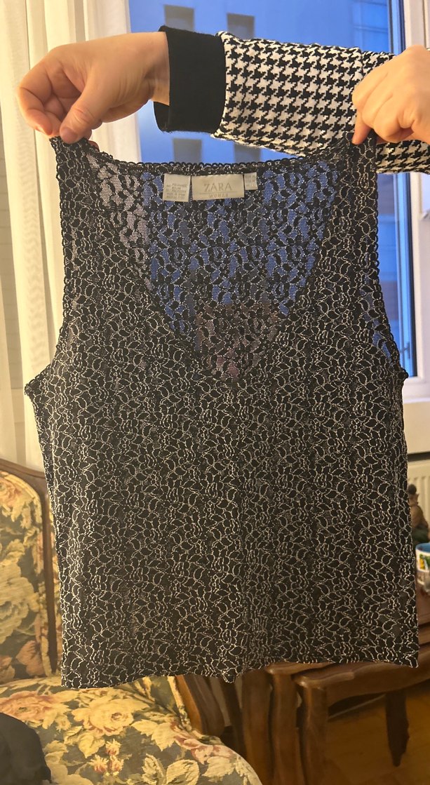 Gri Dantel Detaylı V Yaka Kadın Bluz - Görsel 2