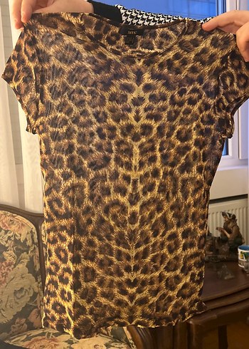 Leopar Desenli Kısa Kollu Bluz - Görsel 2