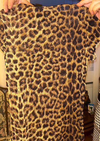 Leopar Desenli Kısa Kollu Bluz - Görsel 4