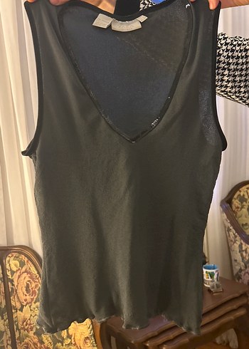 Siyah V Yakalı Kadın Atlet - Görsel 2