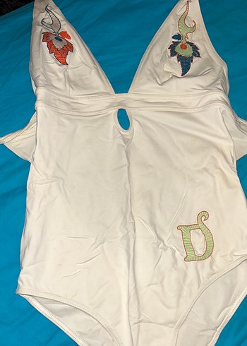 Bohem Beyaz Desenli Kadın Mayo - Görsel 2