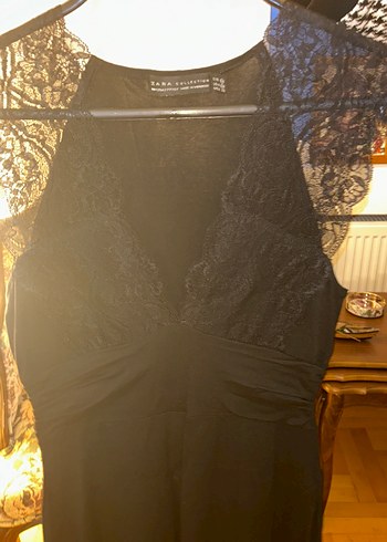 Dantel Detaylı Siyah Uzun Gövdeli Kadın Elbise - Görsel 2