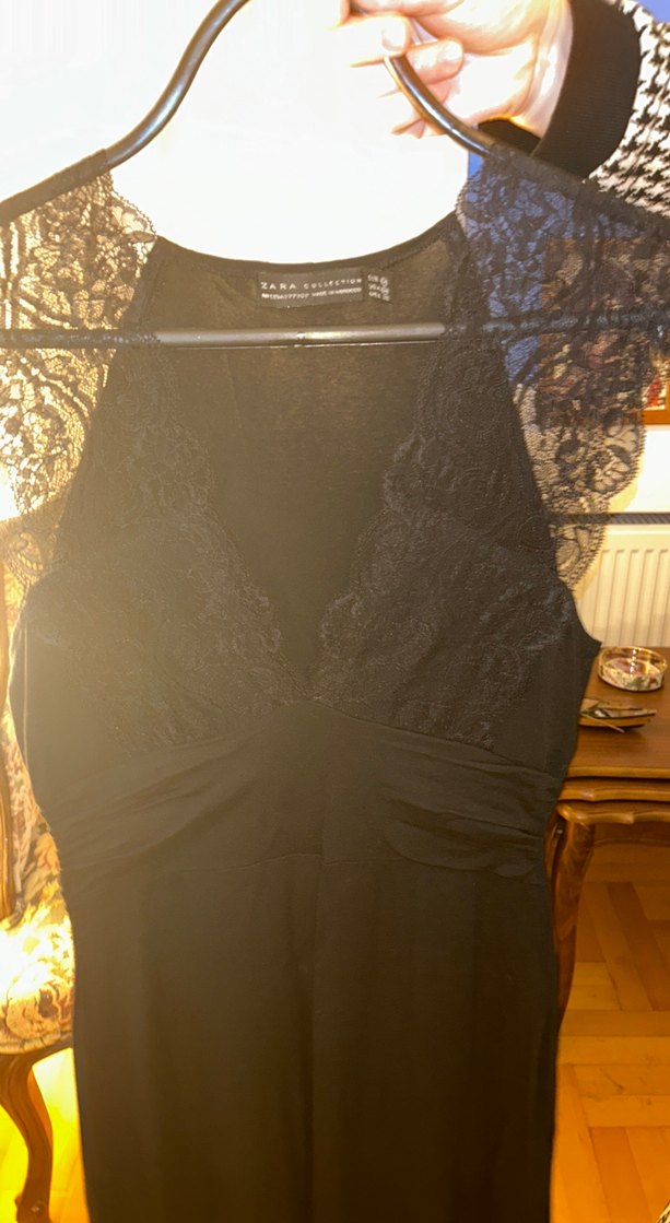 Dantel Detaylı Siyah Uzun Gövdeli Kadın Elbise - Görsel 2