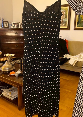 Siyah Beyaz Puantiyeli Uzun Elbise - Görsel 3
