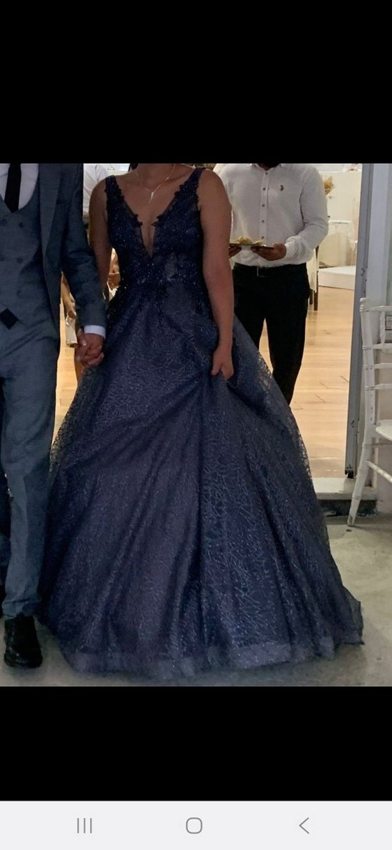 Boncuk İşlemeli V Yakalı Uzun Lacivert Elbise - Görsel 4