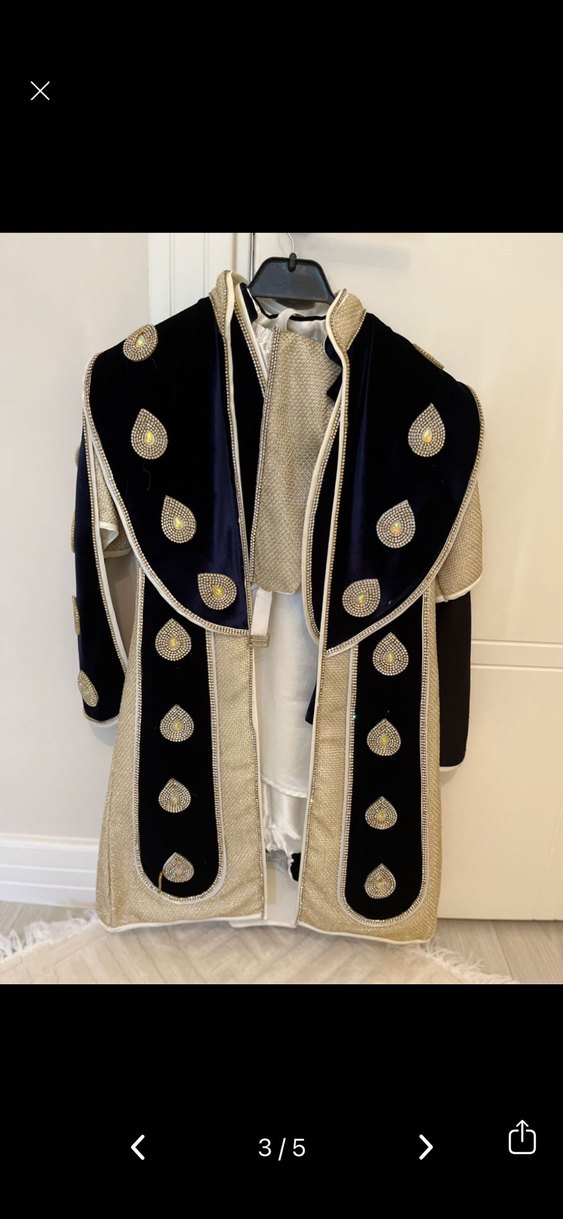 Çocuklar için İşlemeli Altın Renkli Takım Elbise - Görsel 2