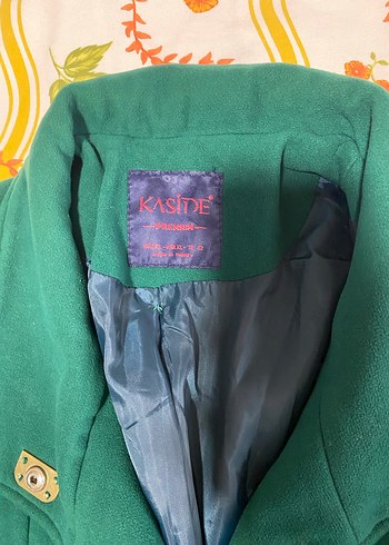 Yeşil Düğmeli Midi Kaban - Görsel 2