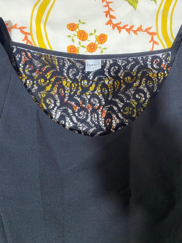 Siyah V Yakalı Kolsuz Midi Elbise - Görsel 2