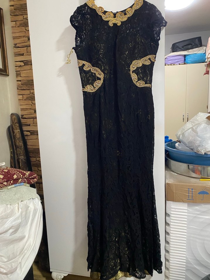 Dantel İşlemeli Siyah Uzun Abiye Elbise - Görsel 2