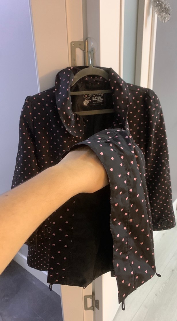 Kız Çocuk siyah kalpli yağmurluk  - Görsel 3