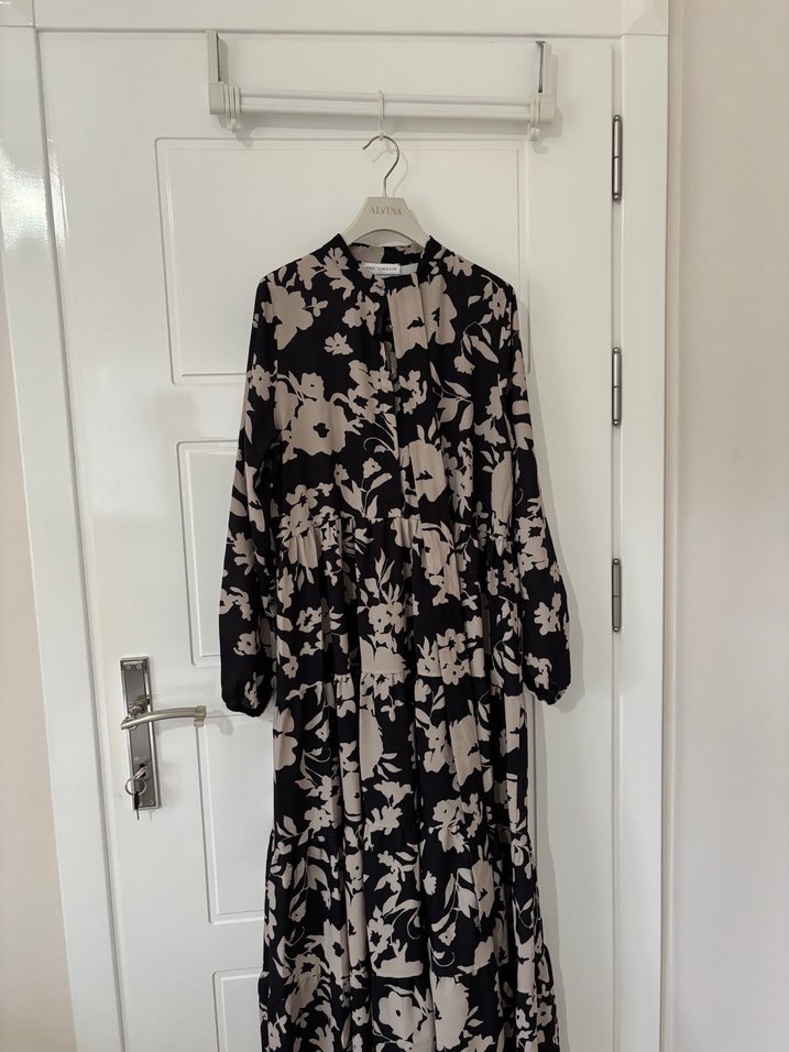 Uzun Siyah Desenli Şifon Elbise - Görsel 5