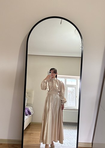 Vanilya rengi saten abiye - Görsel 4