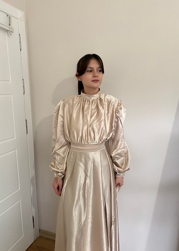 Vanilya rengi saten abiye - Görsel 2