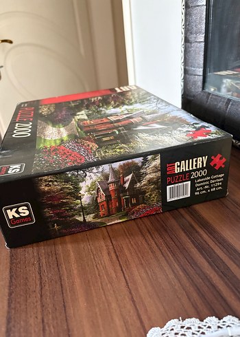 KS Games 2000 Parça Puzzle Kırmızı Kutuda - Görsel 3
