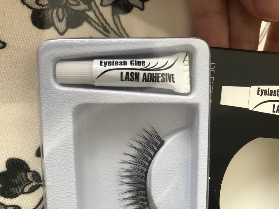 Bej Parlak Takma Kirpik Flormar - Görsel 4