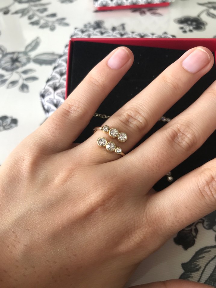 Altın Renkli Minimalist Kadın Takı Seti - Görsel 3