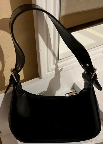 Kemer Detaylı Siyah Deri Kadın Çanta - Görsel 3