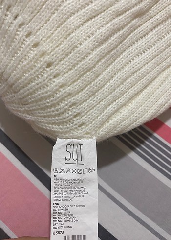 Beyaz Örgü Kadın Bere Ponponlu - Görsel 2