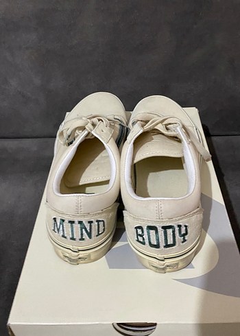 Orijinal 43 Numara İyi durumda Vans - Görsel 4